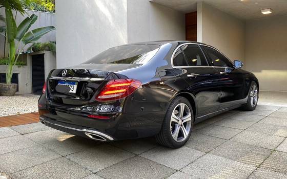 MERCEDES-BENZ E 250 2.0 CGI GASOLINA AVANTGARDE 9G-TRONIC